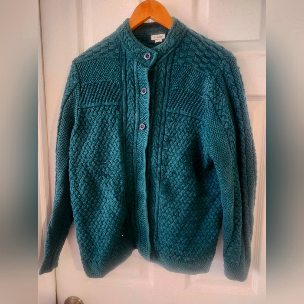 L.L.Bean vintage emerald sweater/cardigan